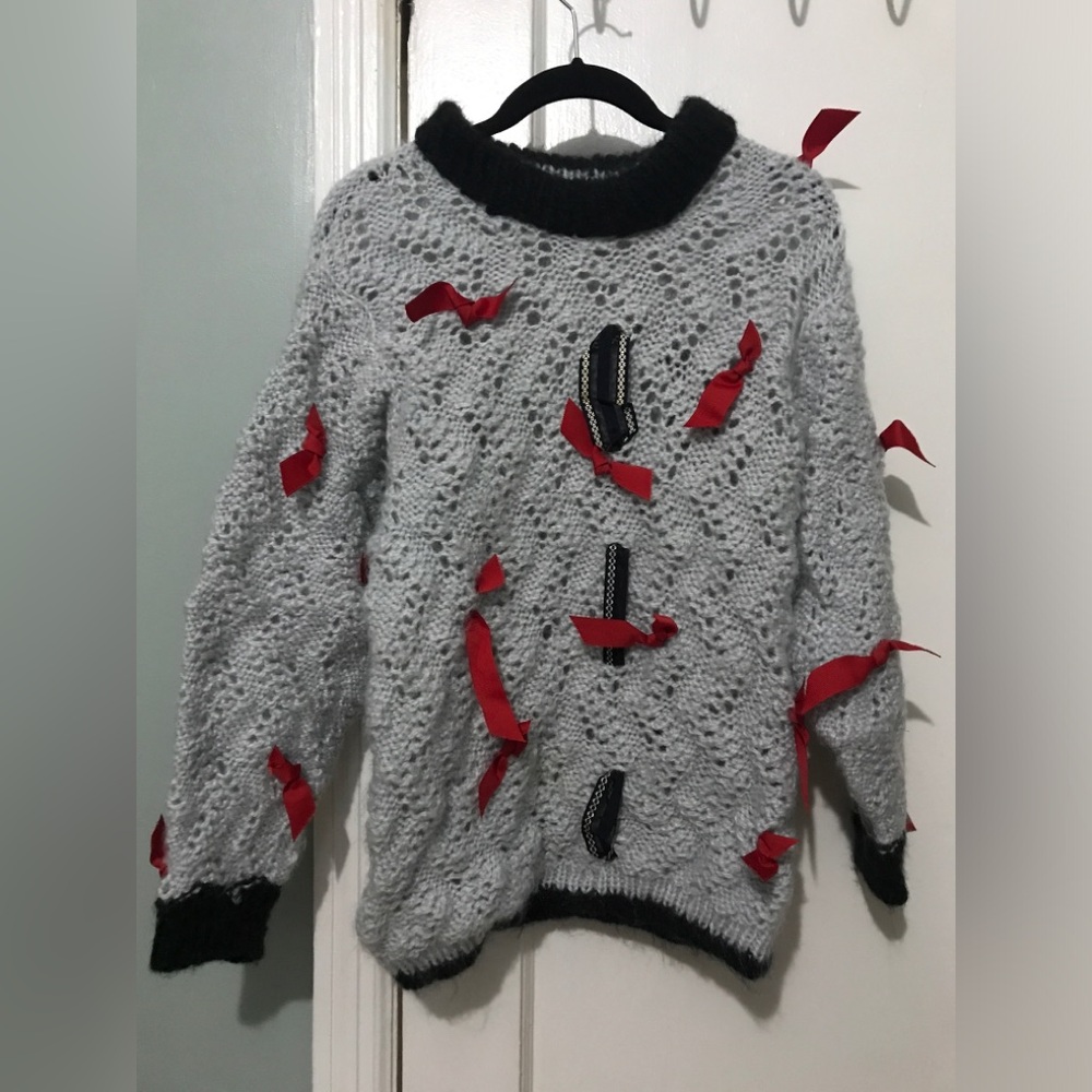 Scoop neck black and gray knit sweater